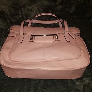SALE💕 NWT Coach purse beautiful soft pink